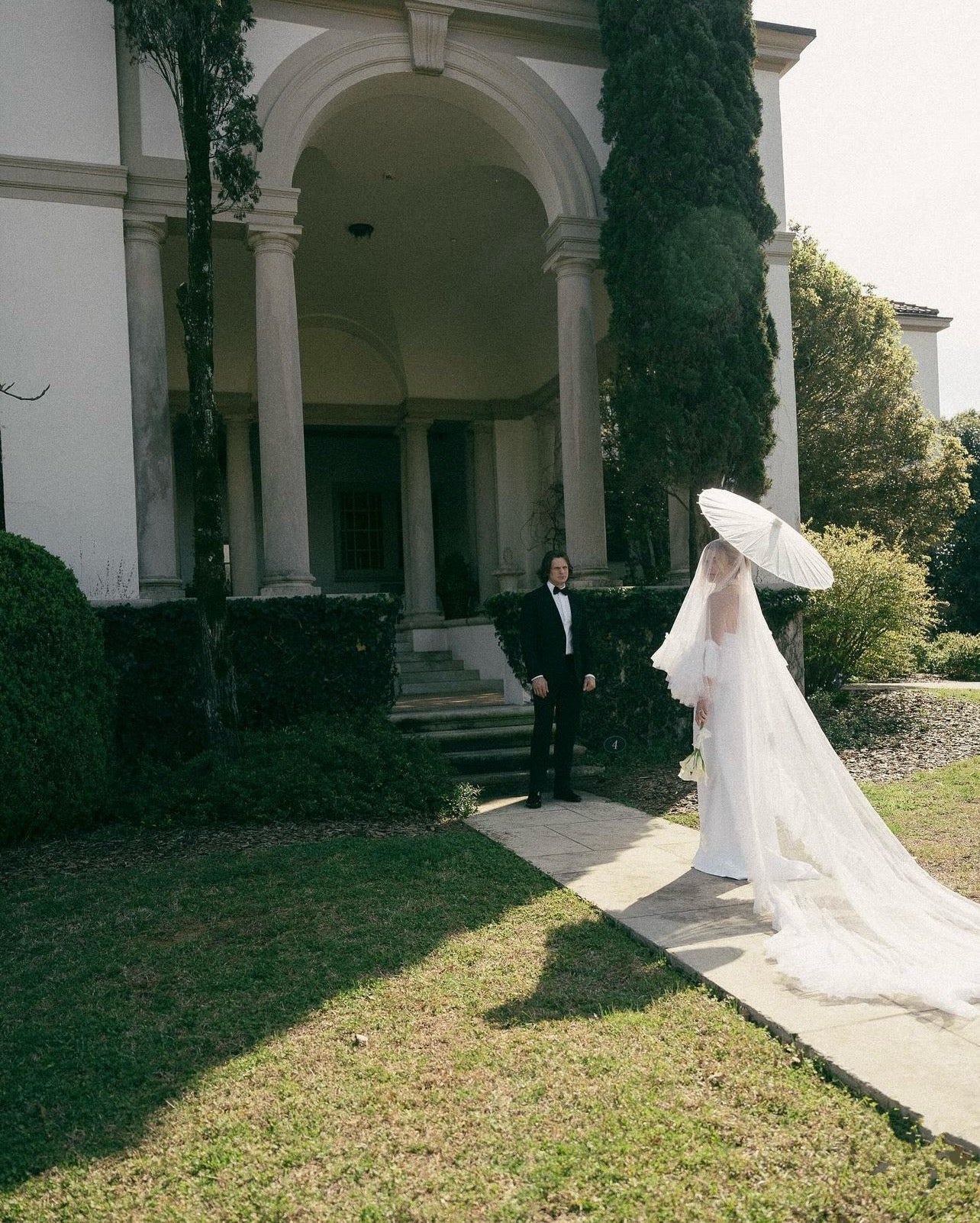 Ruffle Veil